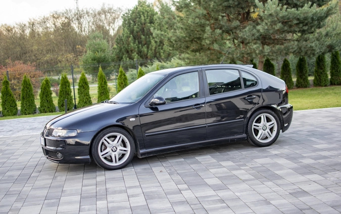Seat Leon cena 15950 przebieg: 314550, rok produkcji 2003 z Nisko małe 742
